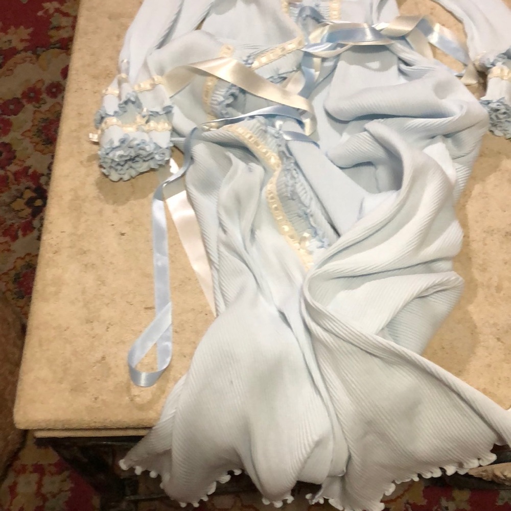 Vintage adorable baby blue robe - Picture 2 of 10